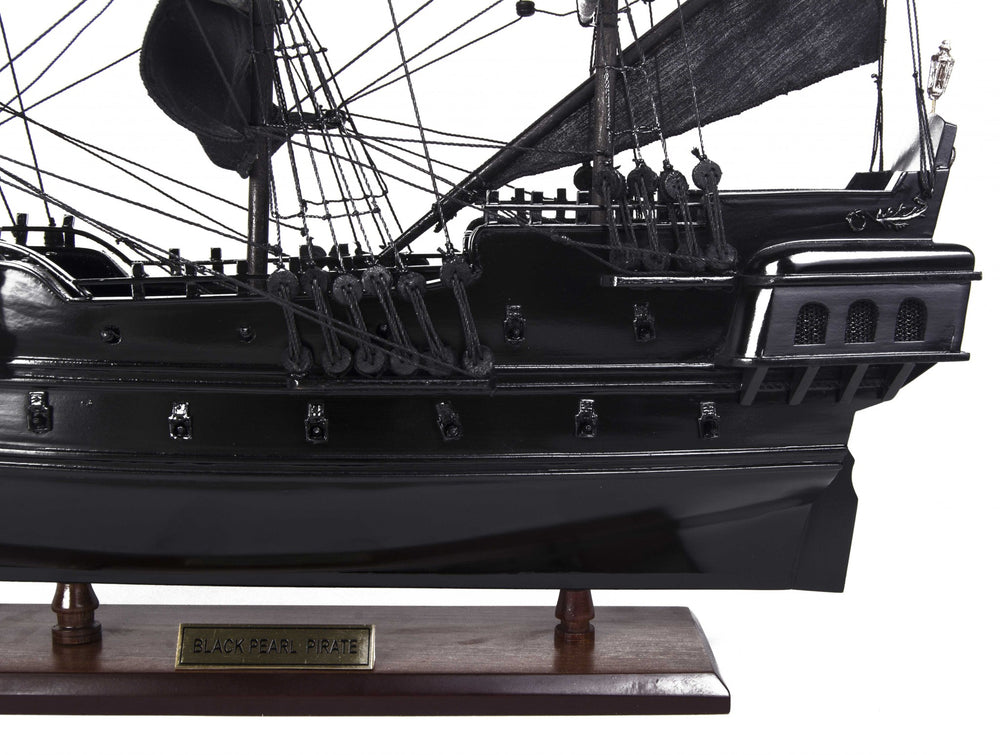 6.5" x 20" x 19"Black Pearl Pirate Ship