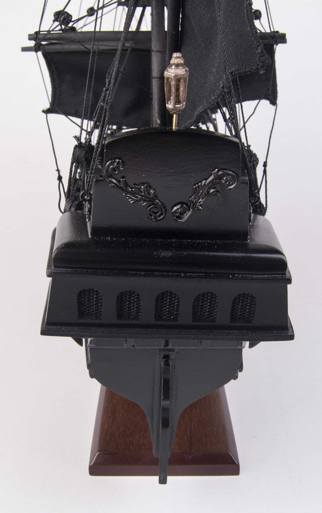 6.5" x 20" x 19"Black Pearl Pirate Ship